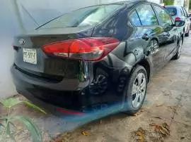 Vendo Kia Forte L 2017
-Color Negro
-Transmision Manual
-Kilometraje 88,000
-Precio $205,000.00
-Excelente estado
-Documentos al día
-Clima, bluetooth, Abs, Bolsas de aire
Informes al 999 912 3121