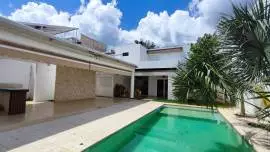 Casas, Venta, Porto Alegre Al Norte Privada Resid., Cerca Plaza la Isla, 4 Habits, 6 baños, piscina, equipada, T. 15 x 30 mts. Inf. 9999 980979.